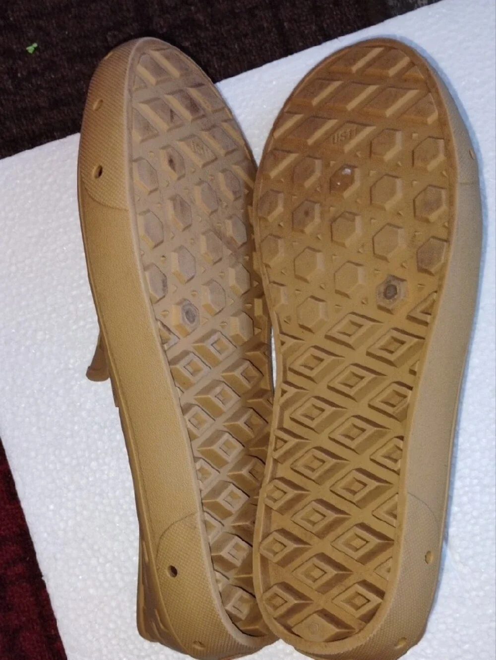 Unisex Vans Trek, Waterproof Slip-On  Shoes Tan, Size 11